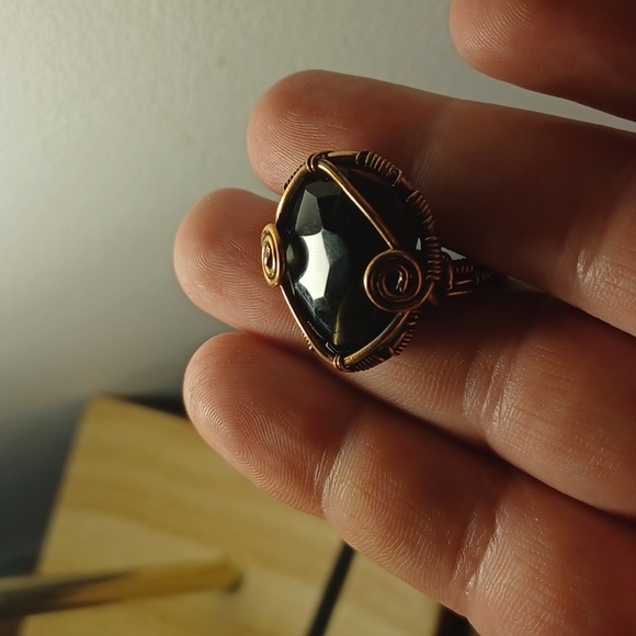 Black Quartz Gemstone Wire Wrap Ring Size 8 Handcrafted Copper Jewelry - Picture 2 of 3